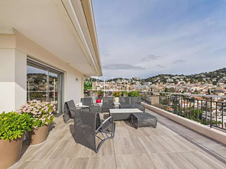 Apartment Le Cannet - 3 bedrooms - 123m²