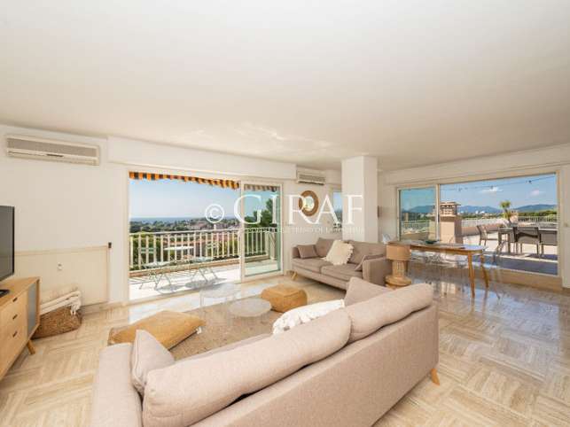 Apartment with Sea view Le Cannet - 2 bedrooms - 90m²