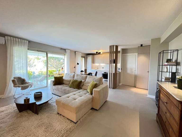 Apartment Le Cannet - 1 bedroom - 59m²