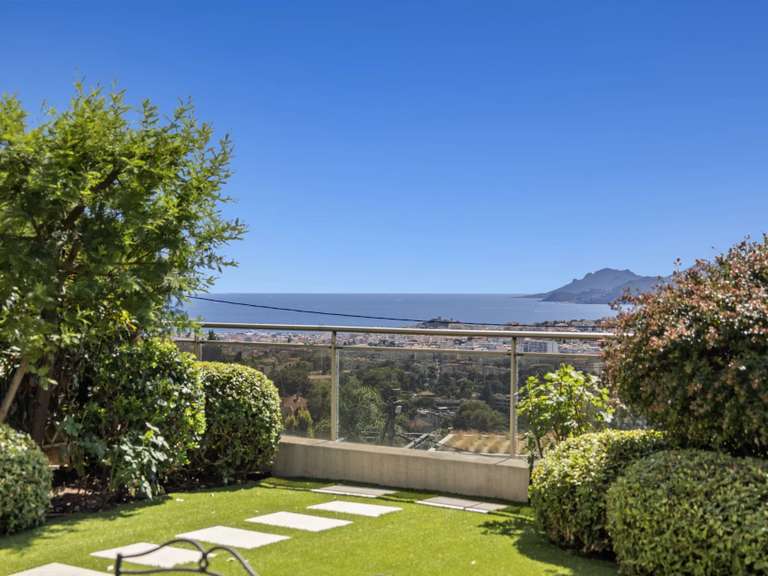 Apartment with Sea view Le Cannet - 2 bedrooms - 89m²