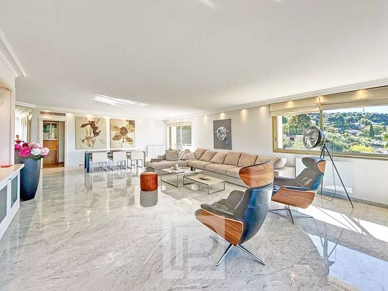 Apartment with Sea view Le Cannet - 3 bedrooms - 147m²