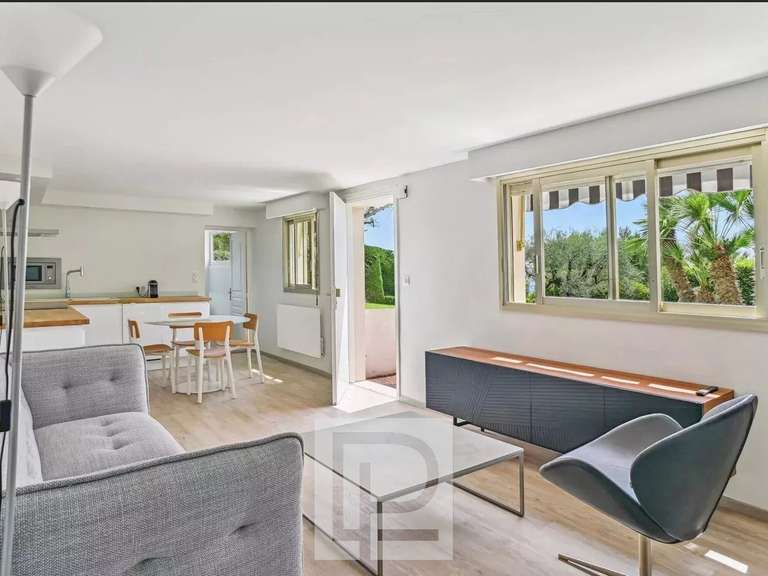 Apartment with Sea view Le Cannet - 3 bedrooms - 147m²