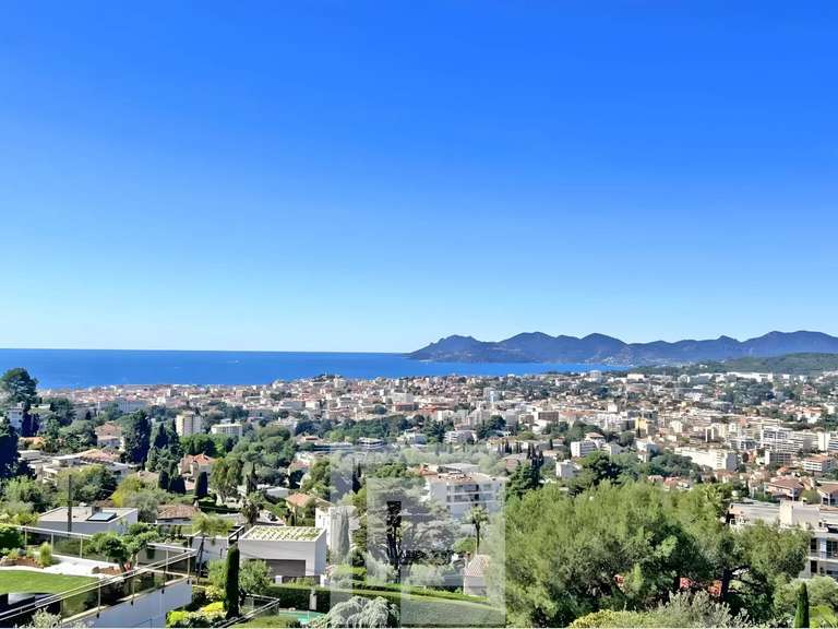 Apartment with Sea view Le Cannet - 3 bedrooms - 147m²
