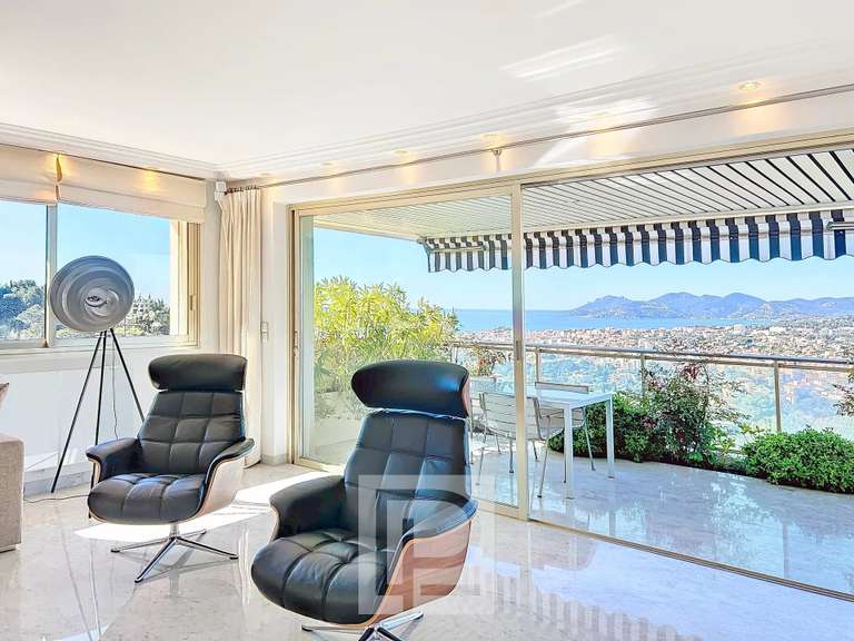 Apartment with Sea view Le Cannet - 3 bedrooms - 147m²
