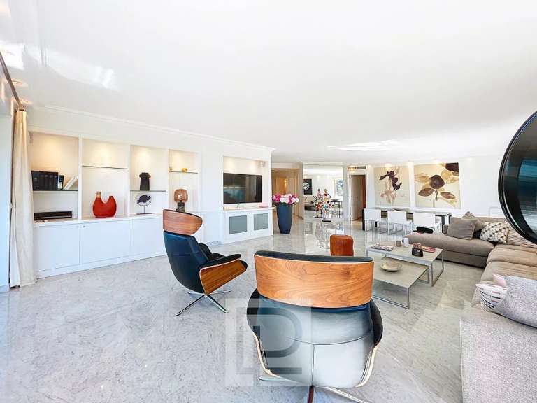 Apartment with Sea view Le Cannet - 3 bedrooms - 147m²
