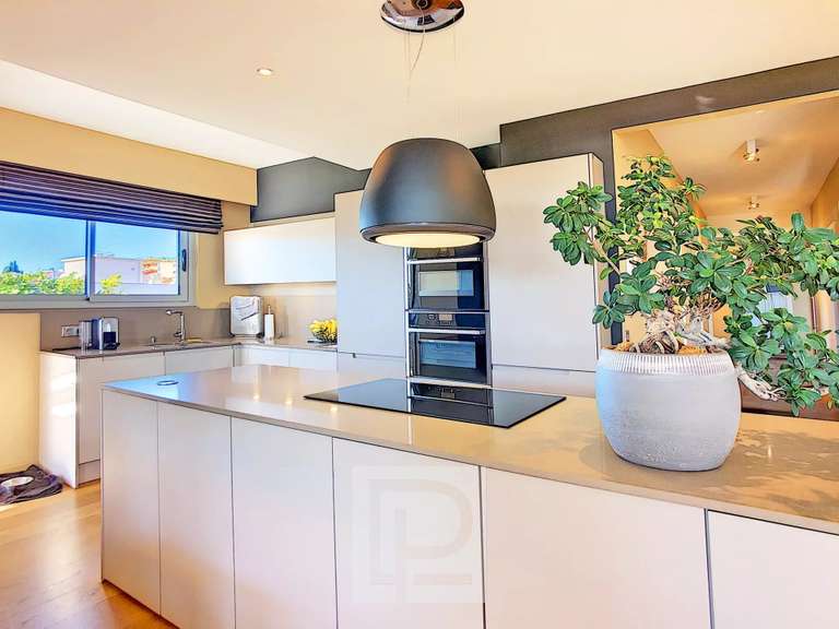 Apartment Le Cannet - 3 bedrooms - 165m²