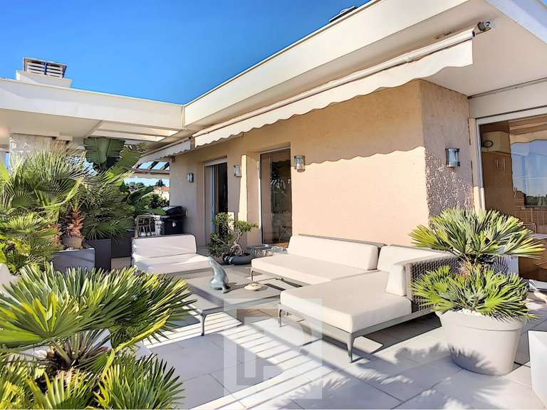 Apartment Le Cannet - 3 bedrooms - 165m²