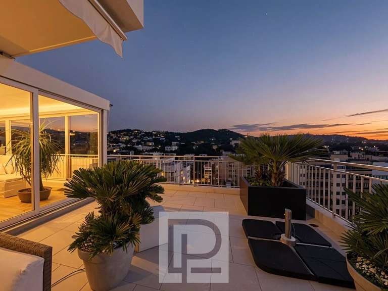 Apartment Le Cannet - 3 bedrooms - 165m²