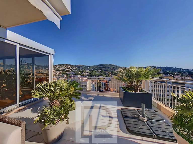 Apartment Le Cannet - 3 bedrooms - 165m²