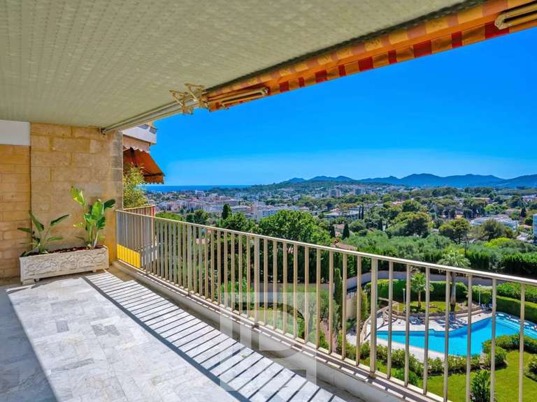 Appartement Le Cannet - 3 chambres - 110m²