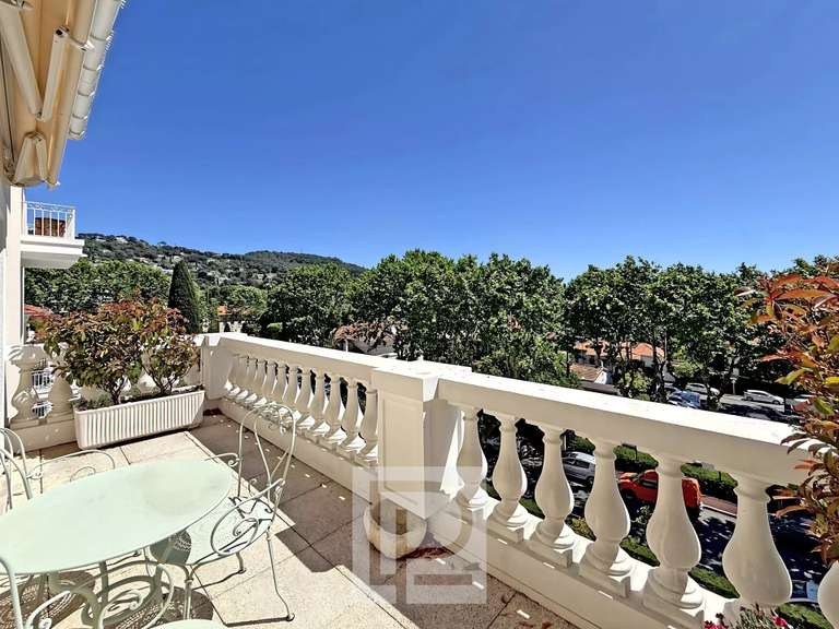 Apartment Le Cannet - 3 bedrooms - 116m²