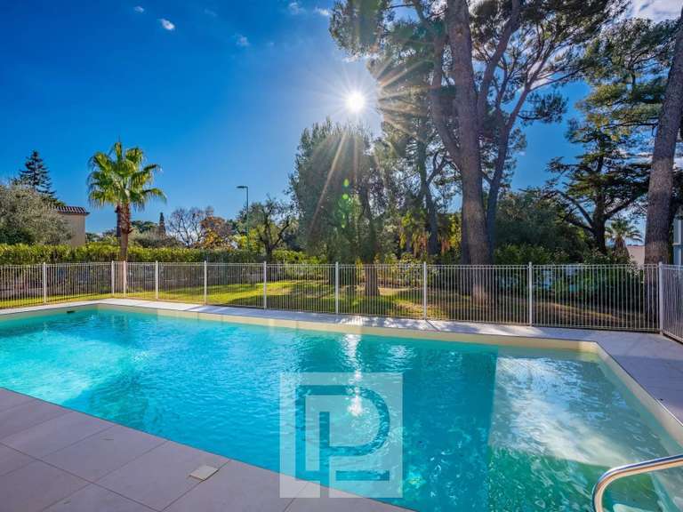 Appartement Le Cannet - 2 chambres - 92m²