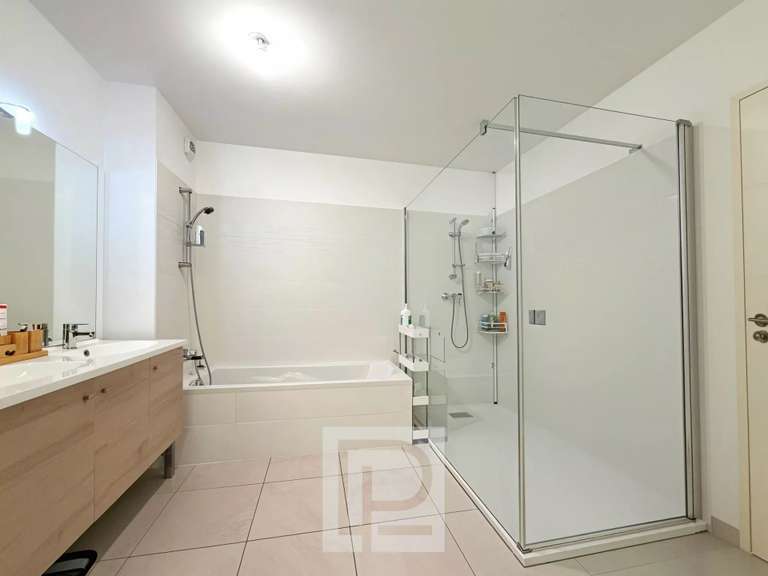 Appartement Le Cannet - 3 chambres - 97m²