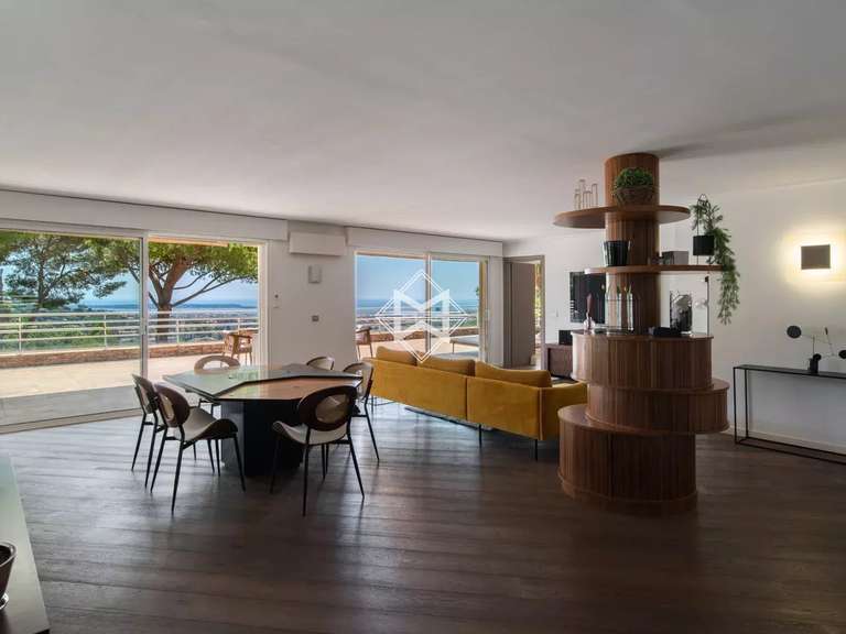 Apartment with Sea view Le Cannet - 4 bedrooms - 156m²