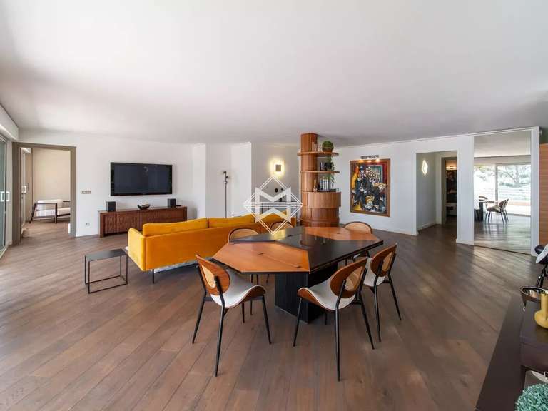 Apartment with Sea view Le Cannet - 4 bedrooms - 156m²