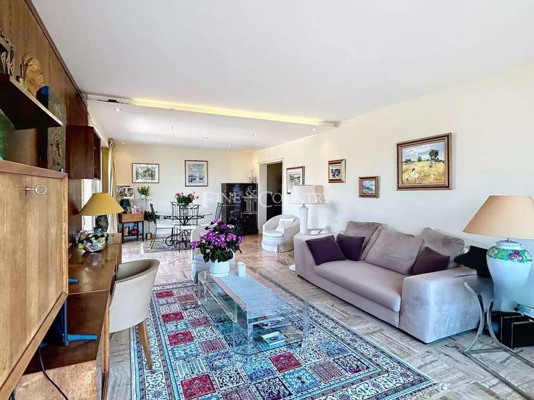 Apartment with Sea view Le Cannet - 2 bedrooms - 84m²
