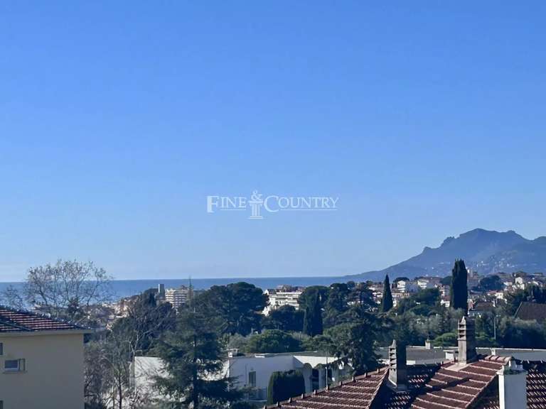 Apartment with Sea view Le Cannet - 2 bedrooms - 84m²