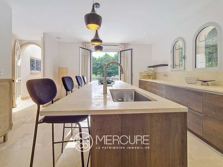 Hôtel particulier Le Cannet - 4 chambres - 257m²