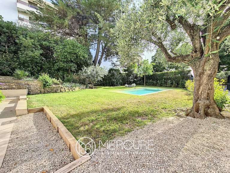 Hôtel particulier Le Cannet - 4 chambres - 257m²