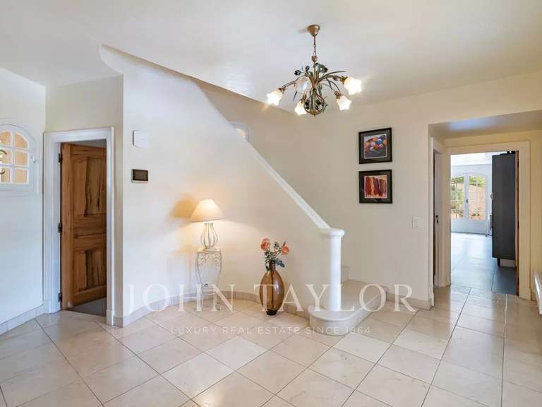 Maison Le Cannet - 6 chambres - 348m²