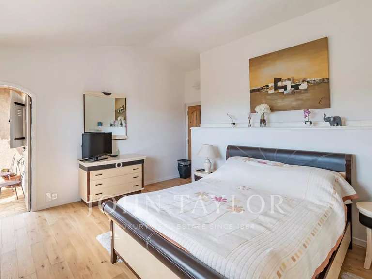 Maison Le Cannet - 6 chambres - 348m²