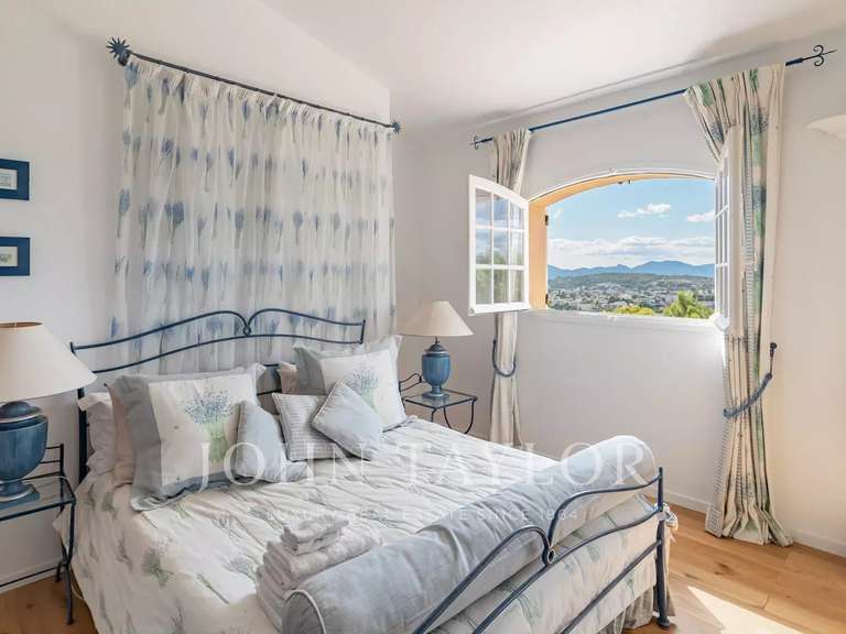 Maison Le Cannet - 6 chambres - 348m²