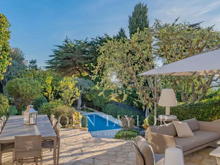 Maison Le Cannet - 3 chambres - 219m²