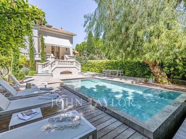 Maison Le Cannet - 5 chambres - 285m²