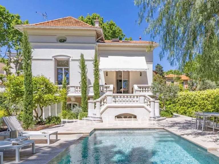 Maison Le Cannet - 5 chambres - 285m²