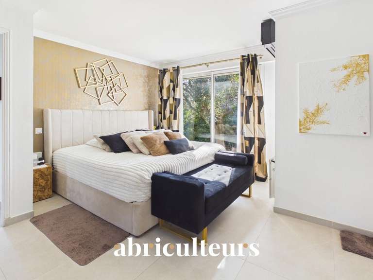 Maison Le Cannet - 4 chambres - 313m²