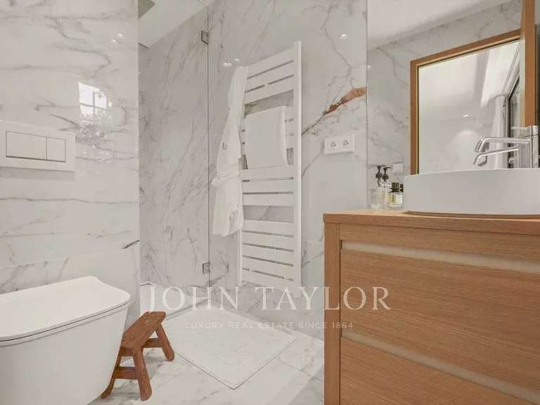 Maison Le Cannet - 5 chambres - 260m²