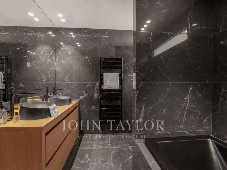 Maison Le Cannet - 5 chambres - 260m²