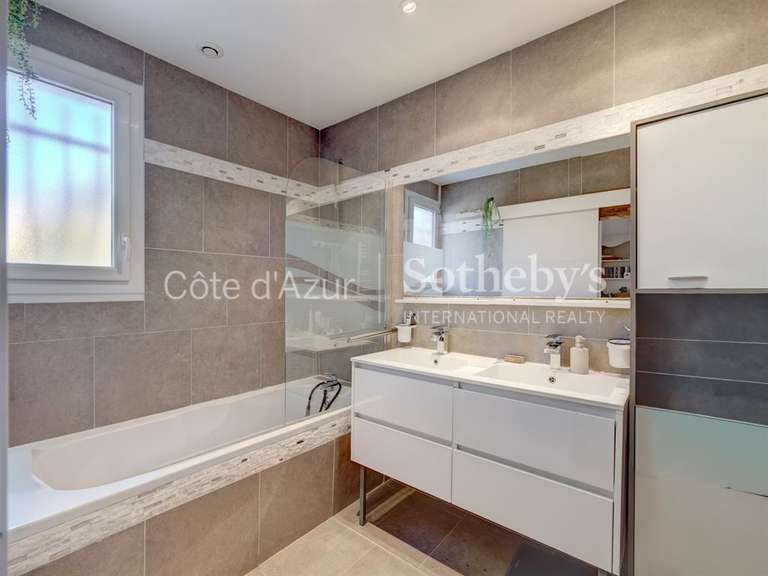 Maison Le Cannet - 3 chambres - 113m²