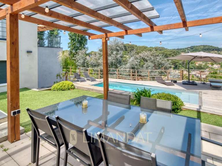 Maison Le Cannet - 3 chambres - 103m²