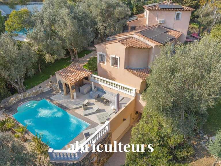 Maison Le Cannet - 4 chambres - 313m²