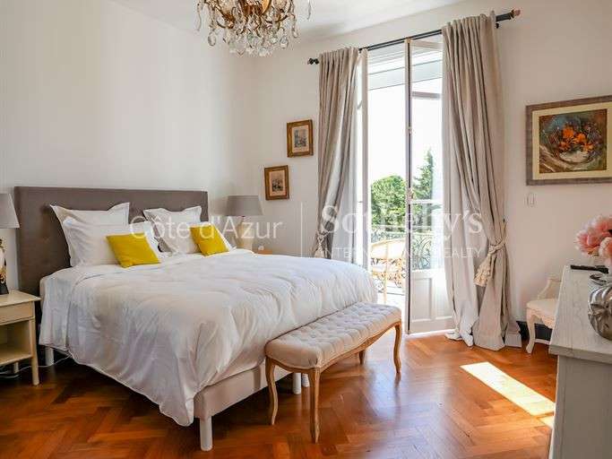 Maison Le Cannet - 4 chambres - 280m²
