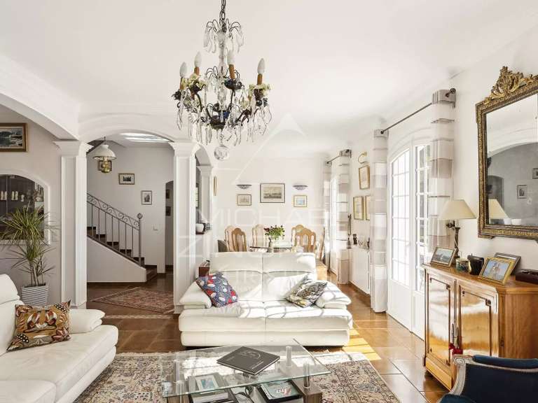 Maison Le Cannet - 4 chambres - 196m²