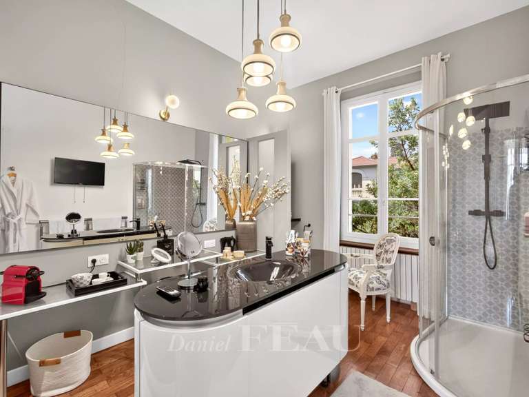 Maison Le Cannet - 4 chambres - 307m²