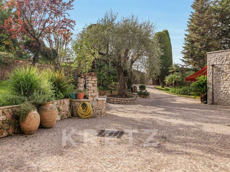 Maison Le Cannet - 3 chambres - 290m²