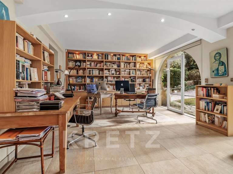Maison Le Cannet - 3 chambres - 290m²