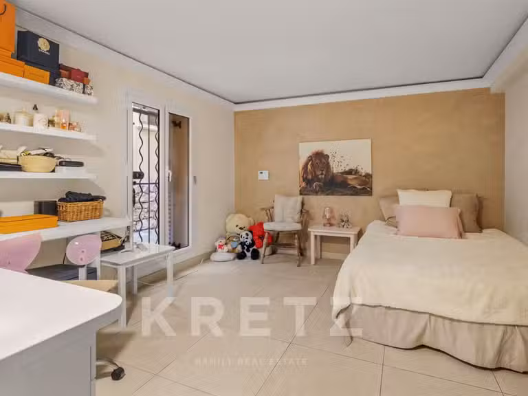 Maison Le Cannet - 3 chambres - 290m²