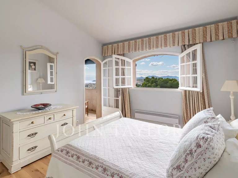Maison Le Cannet - 6 chambres - 348m²