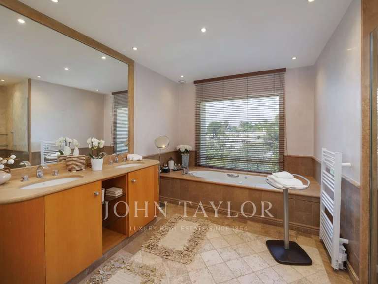 Propriété avec Vue sur mer Le Cannet - 7 chambres - 350m²