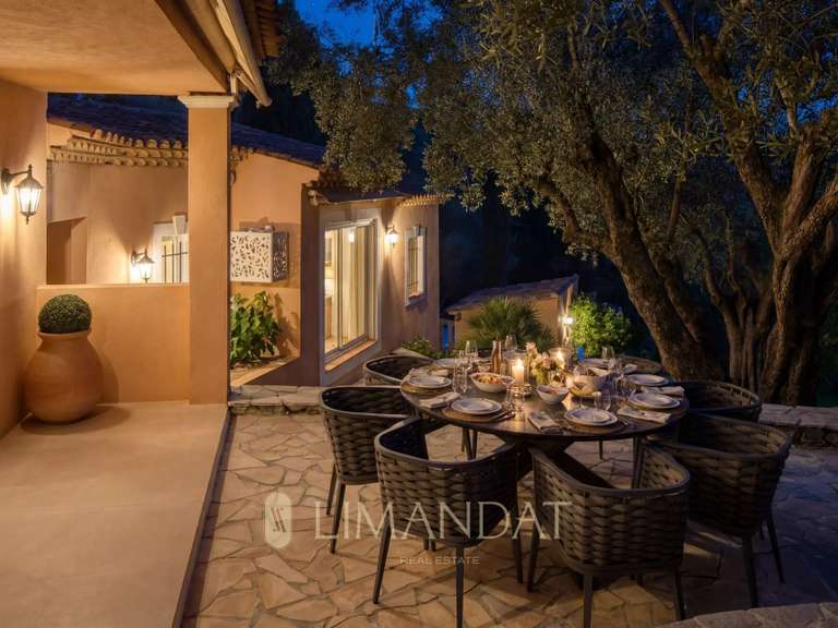 Propriété Le Cannet - 4 chambres - 313m²
