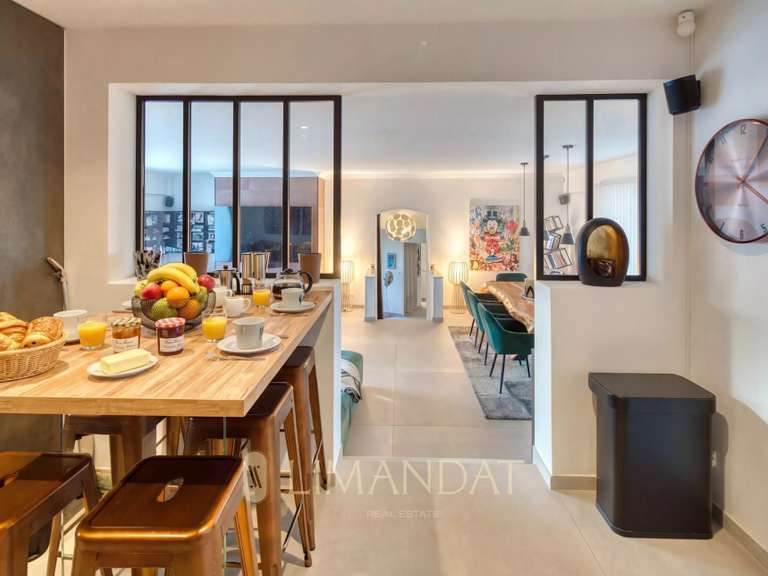 Propriété Le Cannet - 4 chambres - 313m²