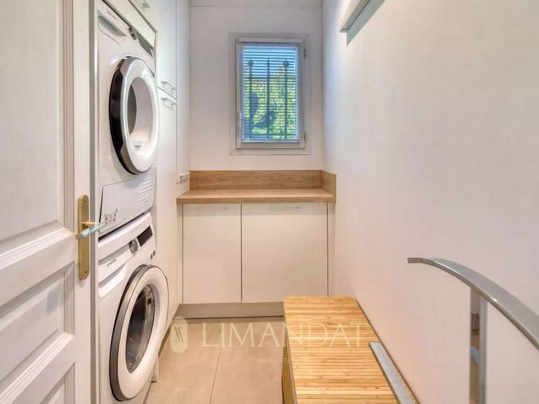 Propriété Le Cannet - 4 chambres - 313m²