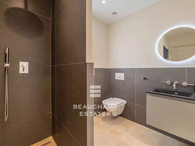 Villa with Sea view Le Cannet - 4 bedrooms - 319m²