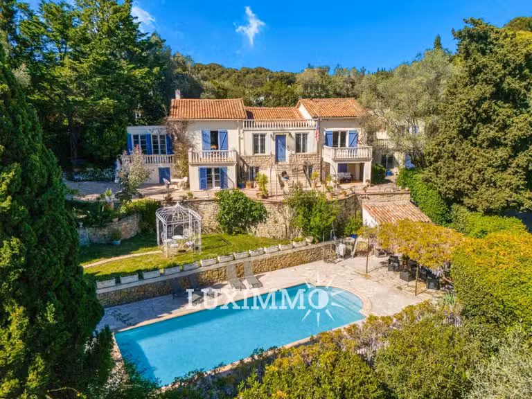 Villa Le Cannet - 10 chambres - 380m²