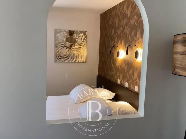 Sale Mansion Le Cannet-des-Maures - 26 bedrooms