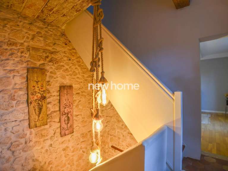 Maison Le Cannet-des-Maures - 4 chambres - 210m²